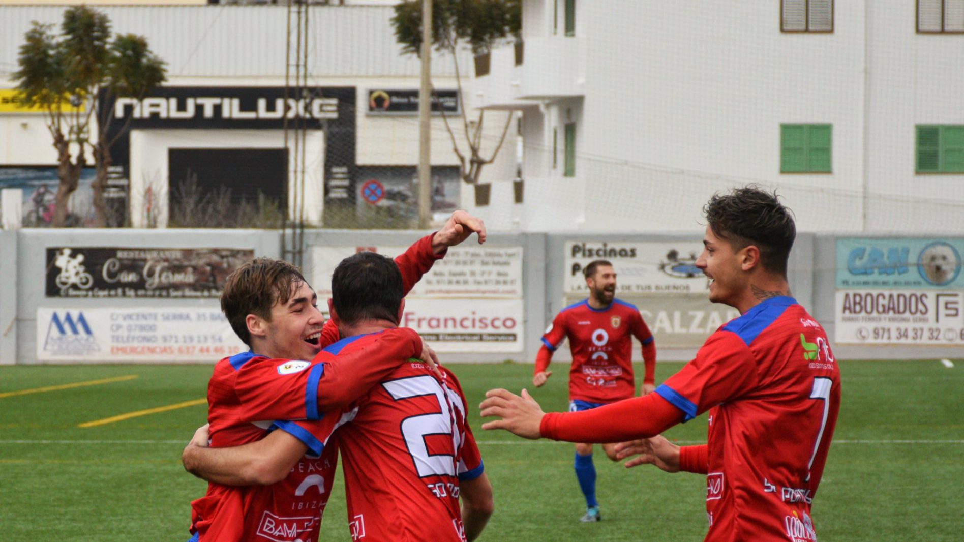 Crónica 3ª G XI La SD Portmany golea y el CD Ibiza asalta Na