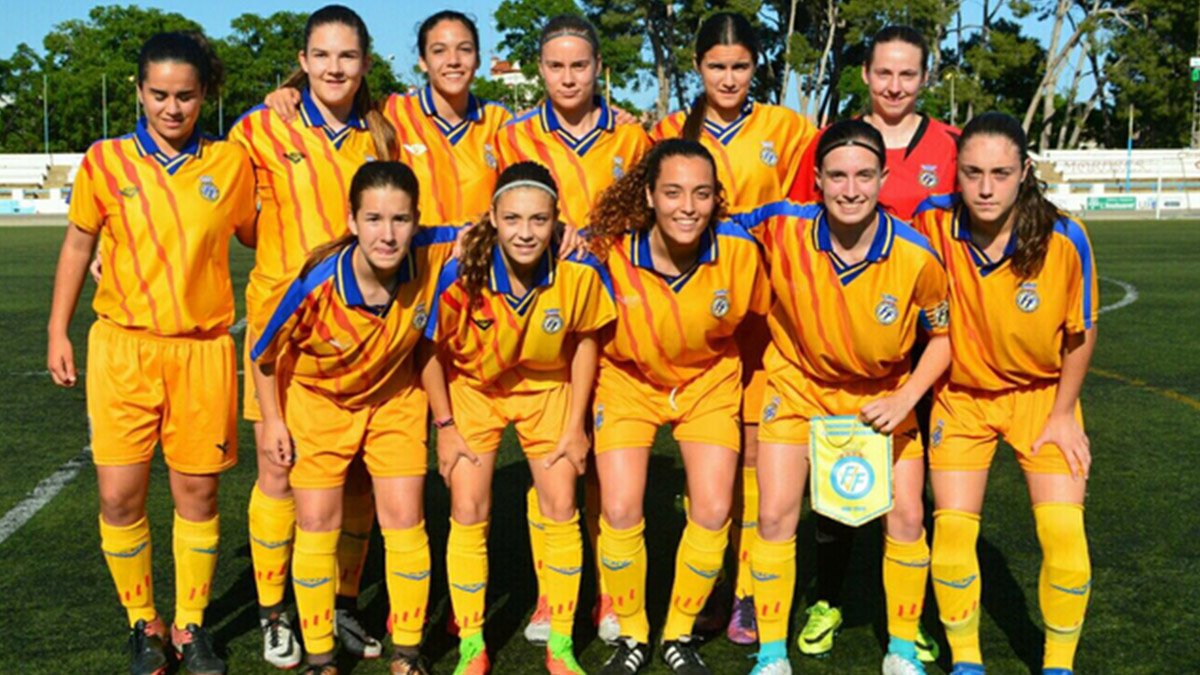 Ensayo de altura de la Selección Sub16 femenina ante un rival de