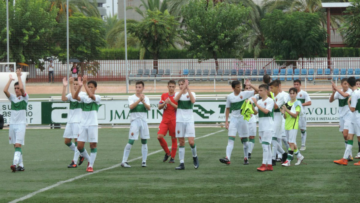 El Elche Cadete Se Pone Líder En Solitario Gracias Al Aplazamiento De ...