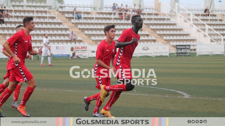 El Torrevieja rompe su mala racha ganando al Aspe