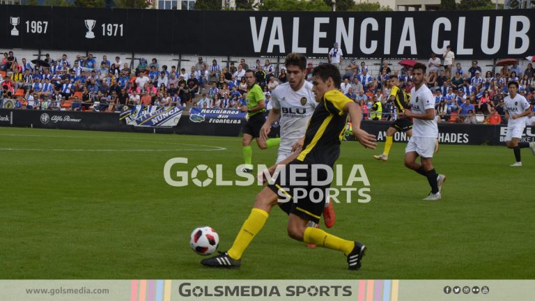 El Valencia Mestalla saca el orgullo y suma frente al Hércules