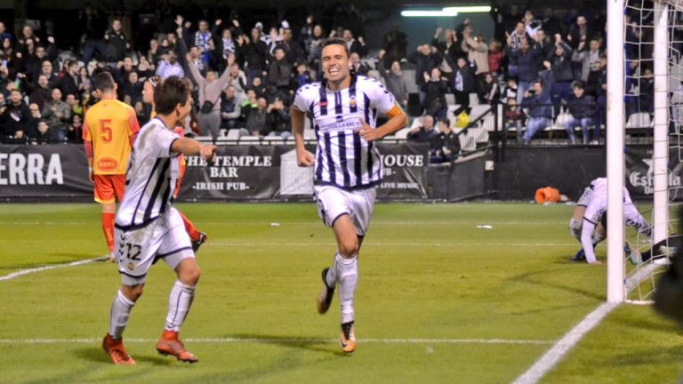 Castalia celebra a lo grande la primera victoria