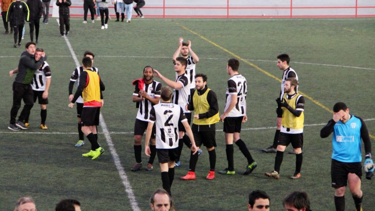 El Cabanes supera al Castellón B y asalta la promoción de ascenso