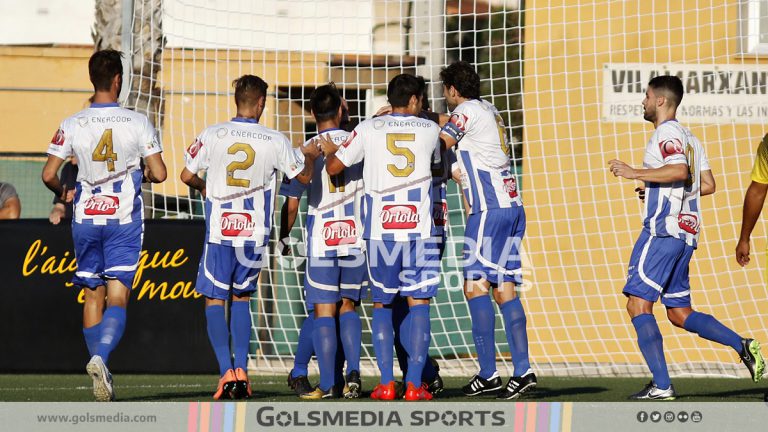 Primer triunfo como local del Crevillente Deportivo ante el Silla CF