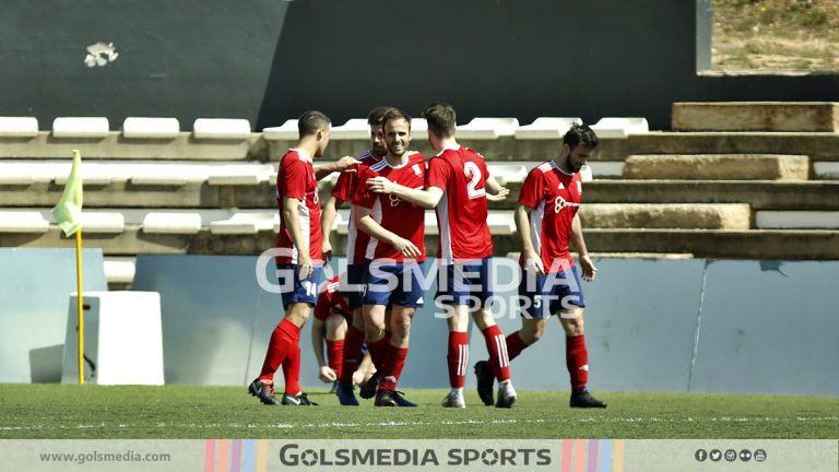 El tanto de Plaza en los minutos finales saca al Aldaia del descenso// Fotos