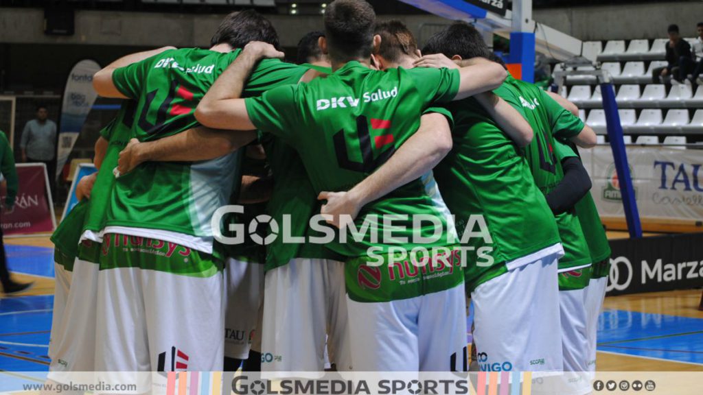 TAU Castelló abrazo