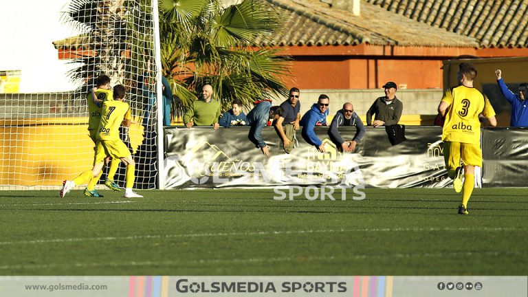 El Vilamarxant se lleva la “final” por la permanencia ante el Rayo Ibense El Vilamarxant se lleva la “final” por la permanencia ante el Rayo Ibense