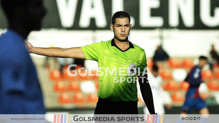 Árbitro Mestalla-Levante Segunda B