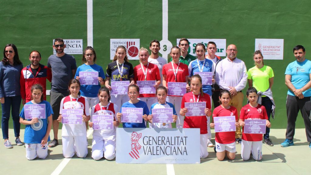 Podios alevín y cadete frontón individual femenino