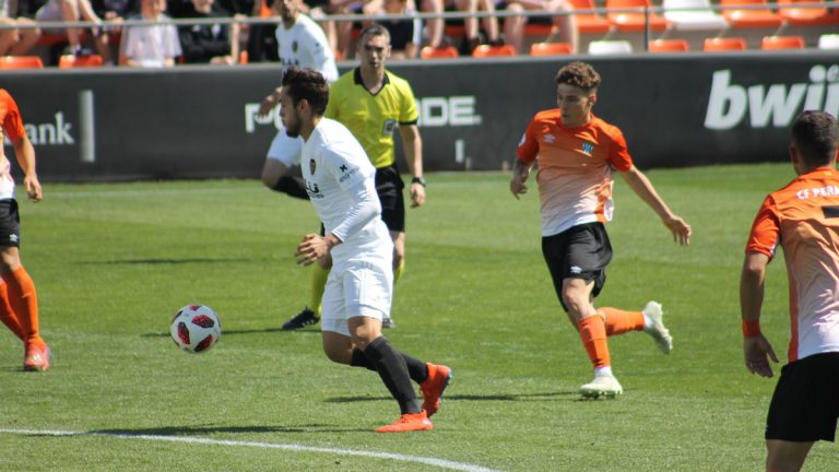 El Valencia Mestalla sufre un duro golpe frente al Peralada