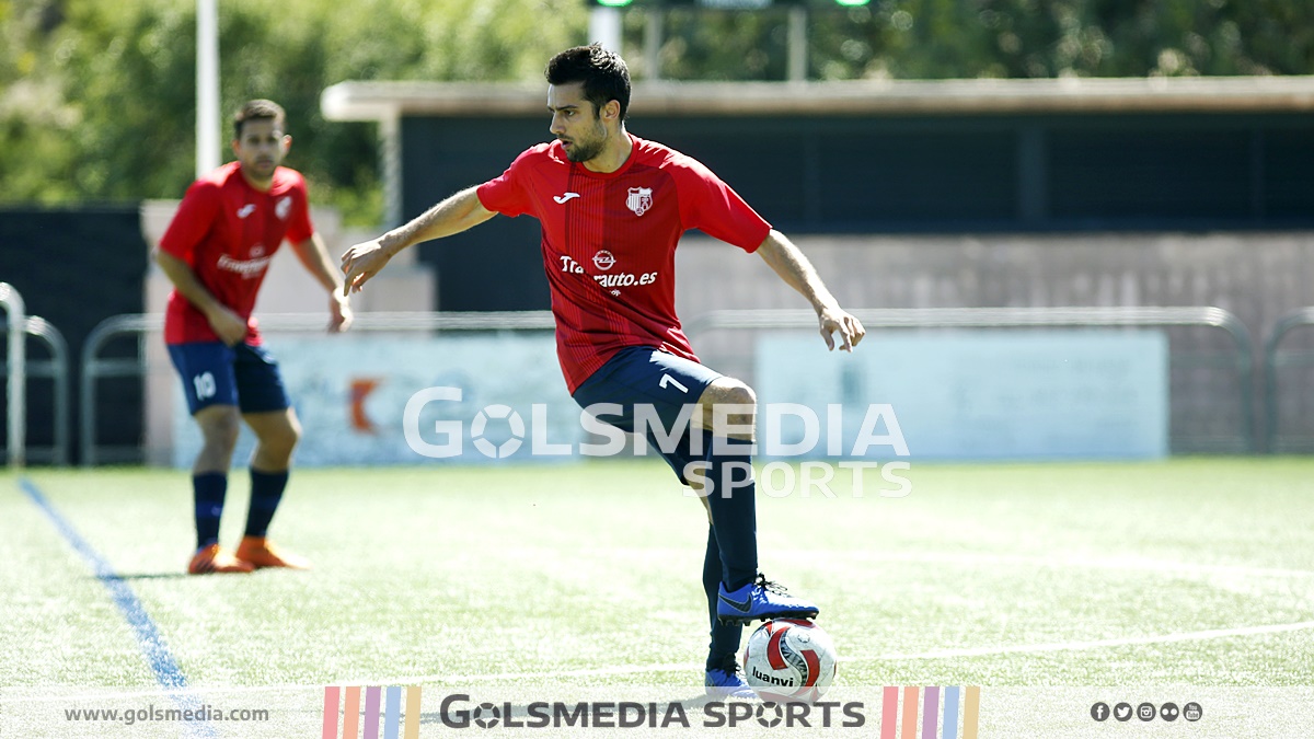 El Ribarroja CF golea al Alcàsser CF para seguir en la lucha por la