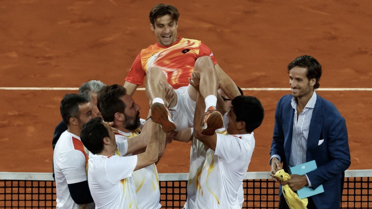 David Ferrer en volandas Mutua Madrid Open