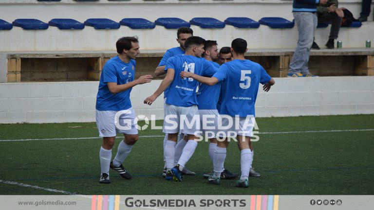 El CD Burriana gana el segundo partido de la temporada en La Corona