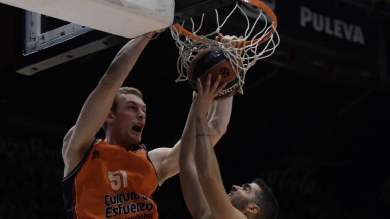 Tryggvi Hlinason Valencia Basket