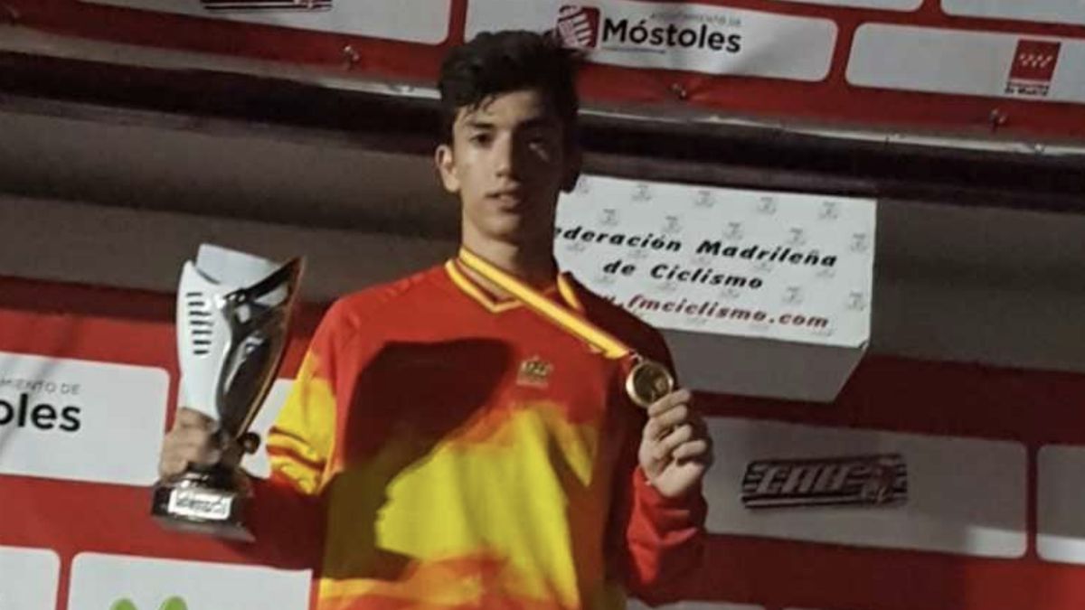 Alejandro Fuentes campeón España júnior BMX