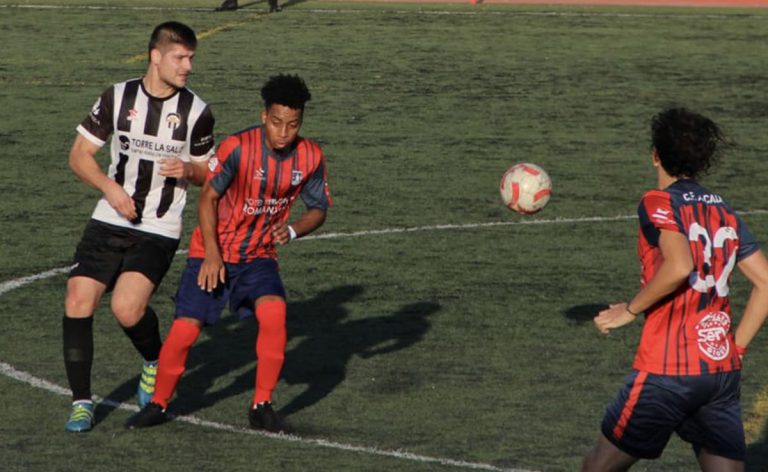 Un doblete de Posso ante el Almenara Atletic hace que siga la fiesta en el San Fernando