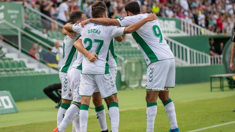 Dos zarpazos de Yacine le dan la victoria al Elche CF en Oviedo