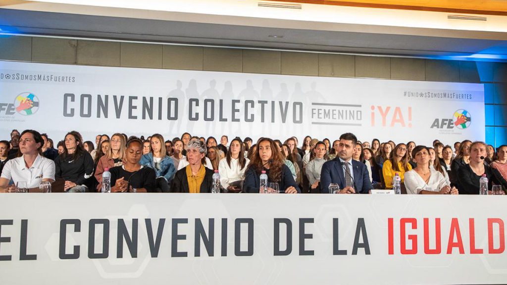 Huelga fútbol femenino