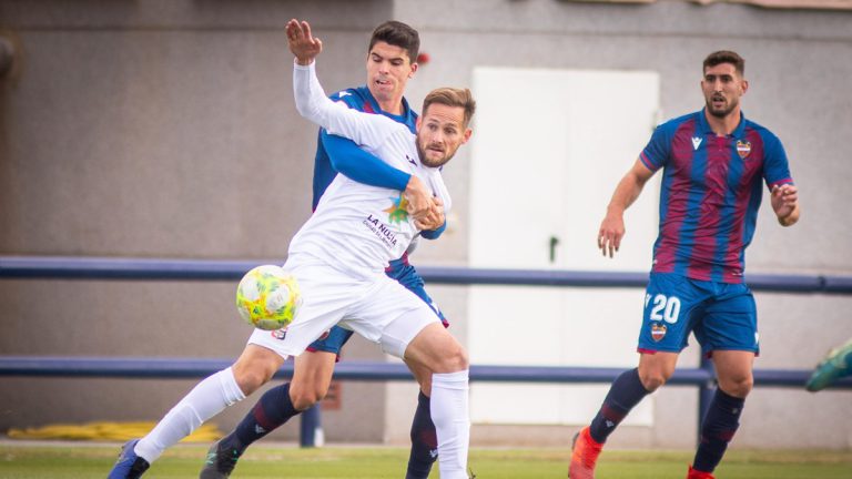 Tres tantos al inicio del segundo tiempo finiquitan el Atlético Levante UD – CF La Nucía