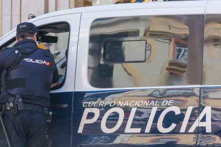 Policía