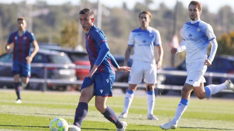 El Atlético Levante UD cosecha tres puntos vitales ante el AE Prat