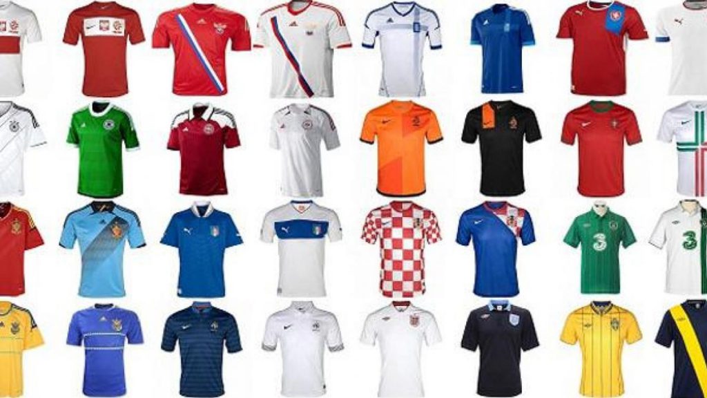 Camisetas de futbol de todo el mundo online