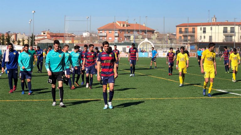 El Orihuela CF pierde dos puntos ante el UE Llagostera cuando rozaba la victoria El Orihuela CF pierde dos puntos ante el UE Llagostera cuando rozaba la victoria