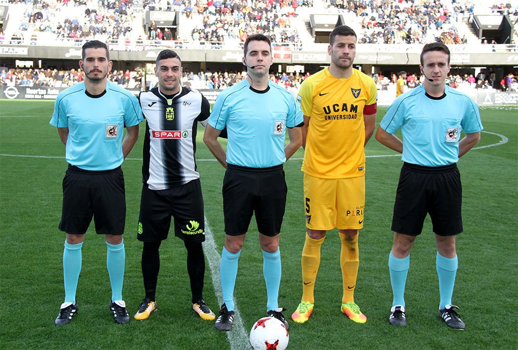 Dani Yuste arbitro segunda b