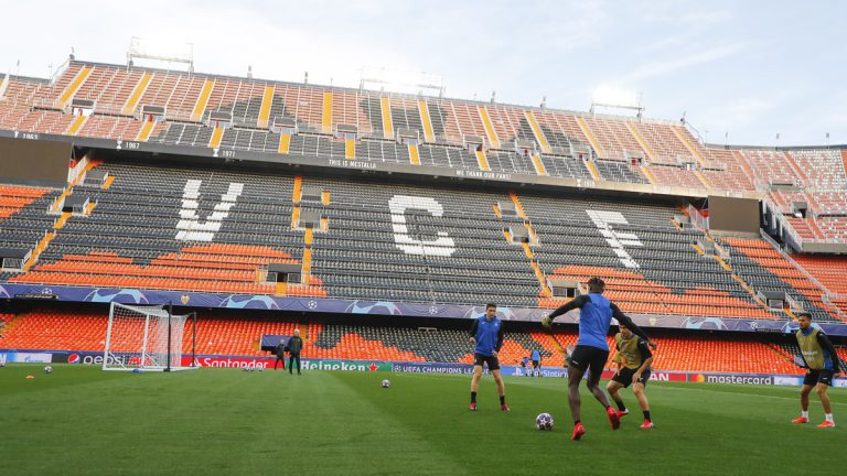 Mestalla a puerta cerrada