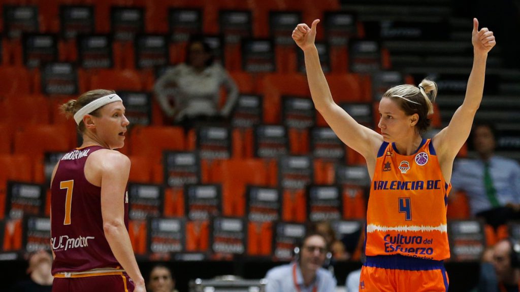anna gomez valencia basket