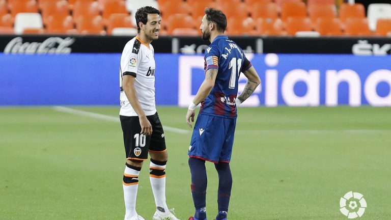 El Valencia CF y el Levante UD debutan en el nuevo fútbol con un empate agónico