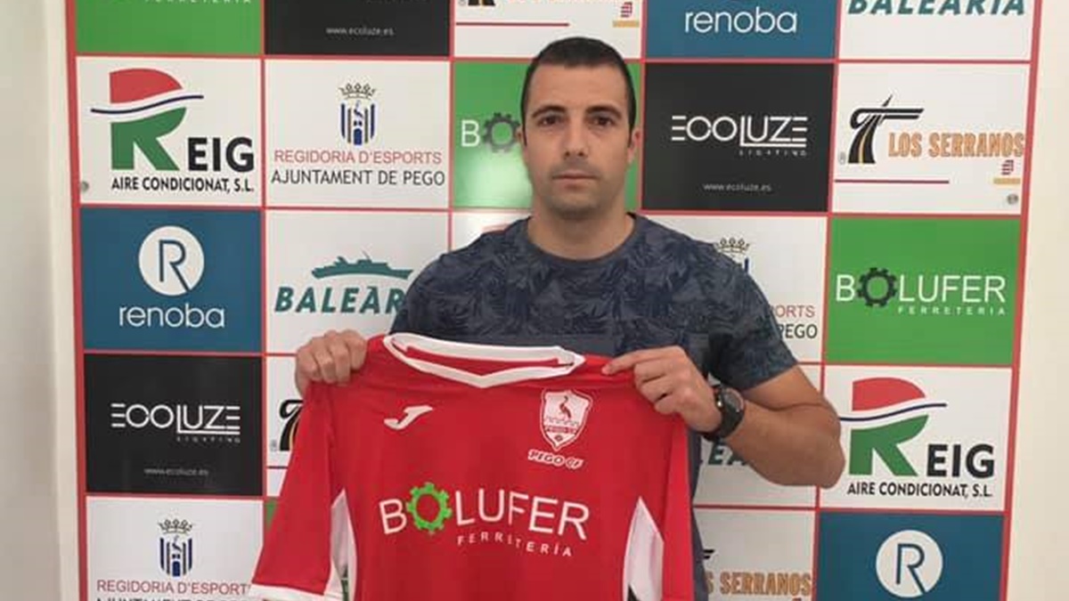 El emblema del Pego CF firma su renovación Golsmedia