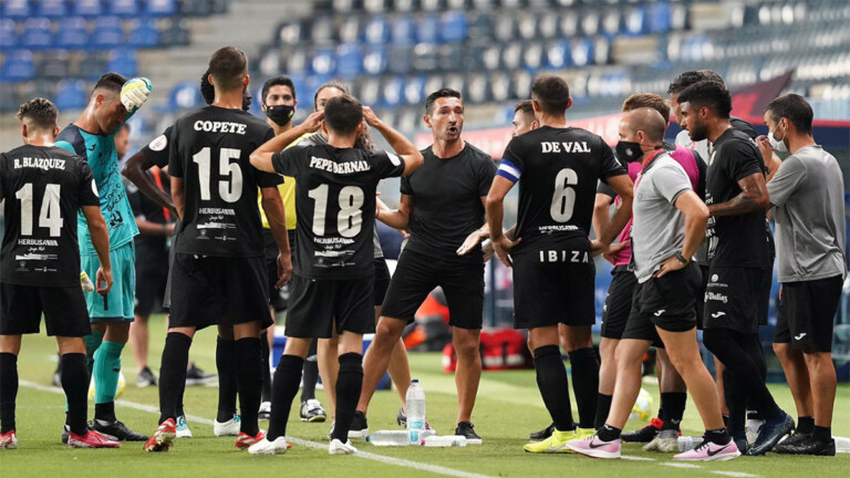 Raul Casañ entrenador valenciano