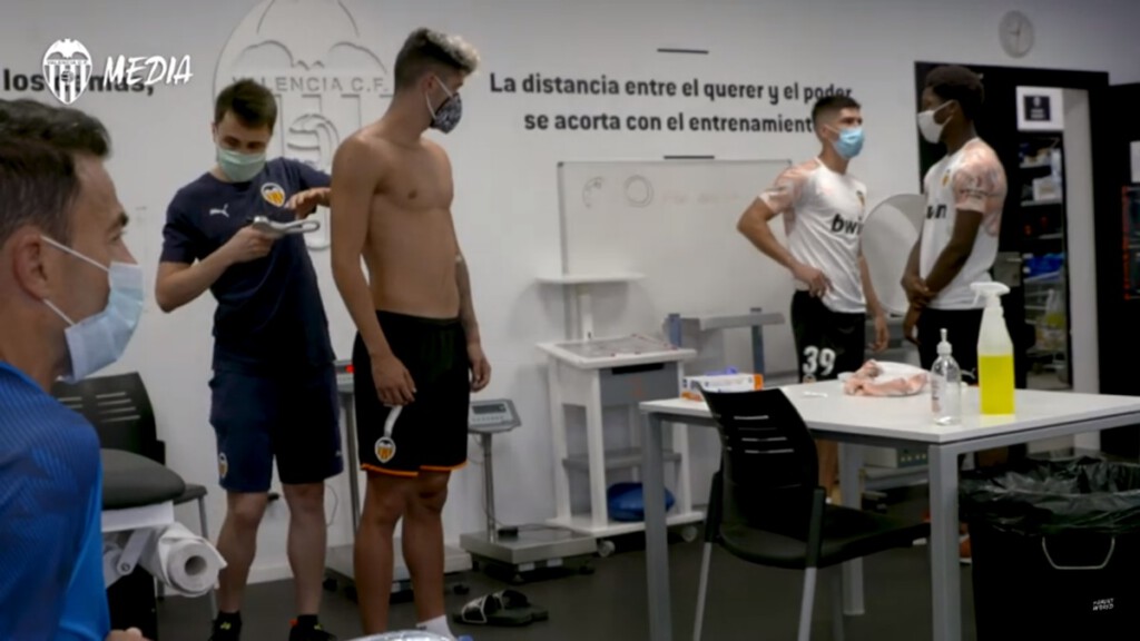 valencia cf mestalla pruebas medicas