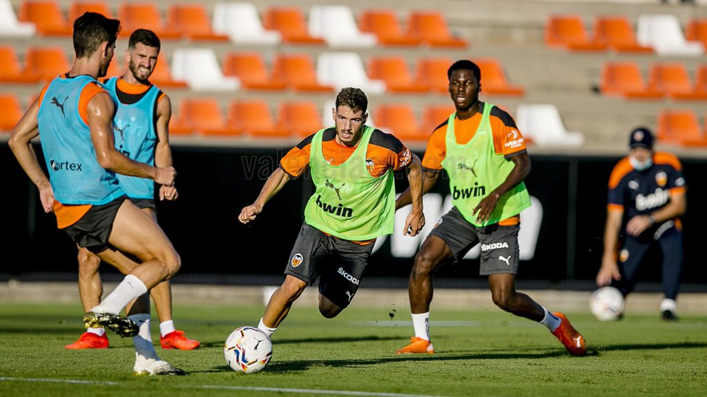 valencia-cf entrenando