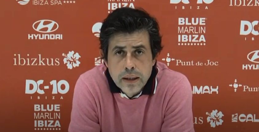 Rueda de prensa de Alberto Gallego | Imagen: CD Ibiza