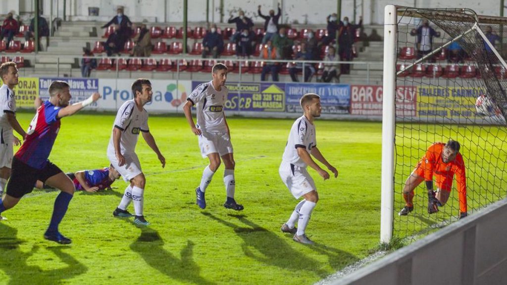 Arkarazo anotó el gol local. Foto: Balmaseda FC