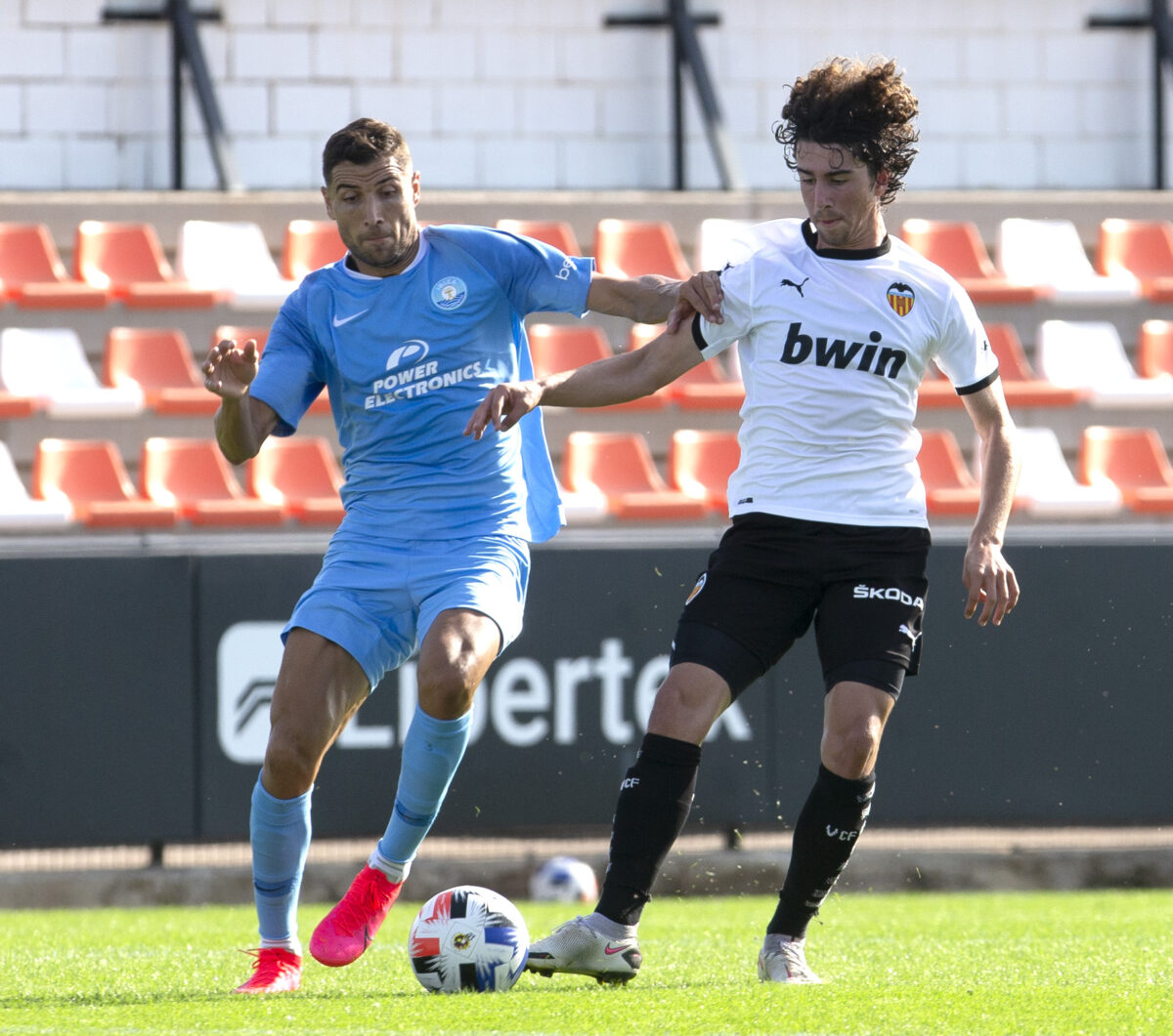 UD Ibiza vs Valencia Mestalla en el Estadio Antonio Puchades | Foto: UD Ibiza