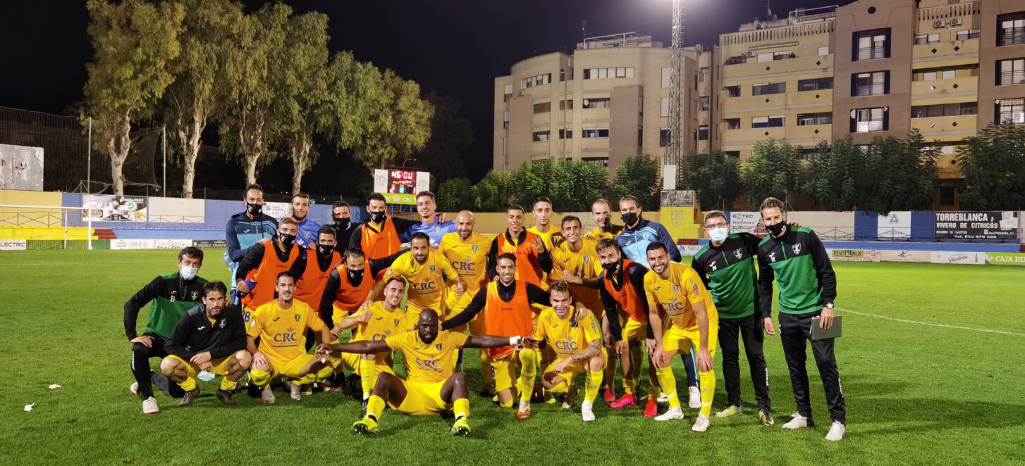 El Orihuela CF Recibe Su Primer Gol Pero Remonta Al Valencia CF ...