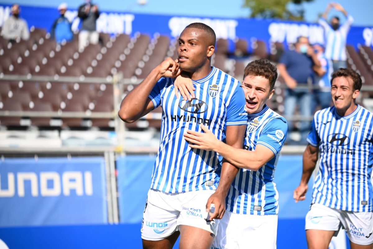 Los jugadores del Atlético Baleares celebrando el gol del empate | Foto: ATB