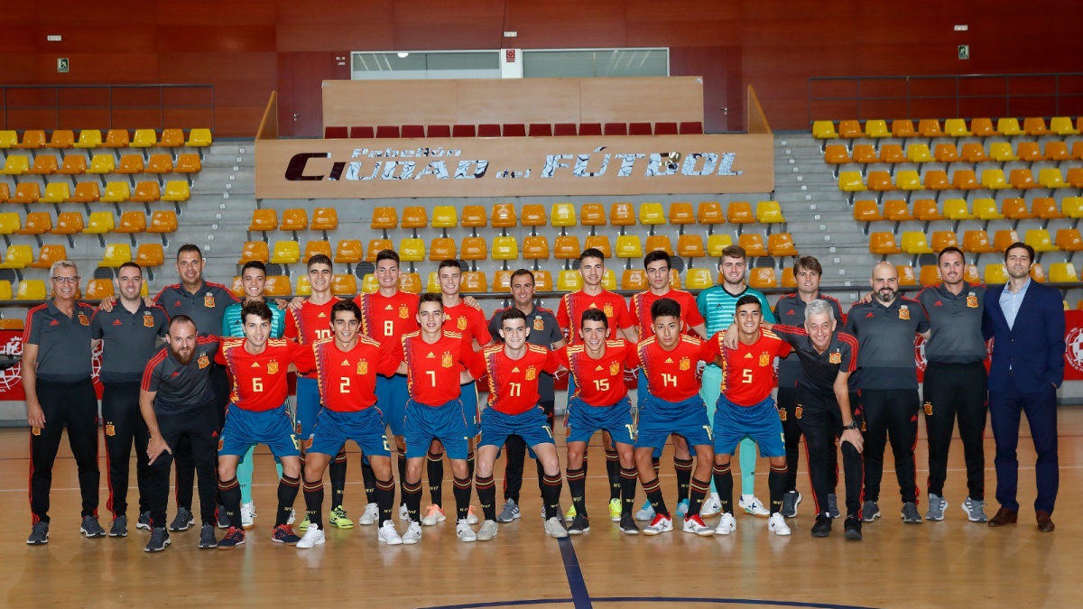 Bañera Acelerar Invertir Nuevas convocatorias de la Selección Española de Futsal Sub-19 y Sub-18 -  Golsmedia