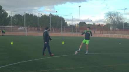 Isi CF Celtic Elche entrenando