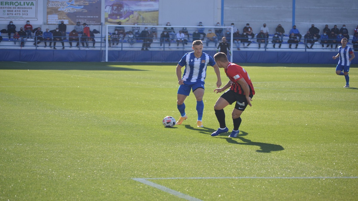 Deimantas Petravicius Águilas FC