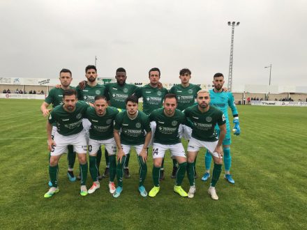 Once del CD Marchamalo, líder del Grupo XVIII el día de su ascenso a Segunda RFEF. CD Marchamalo