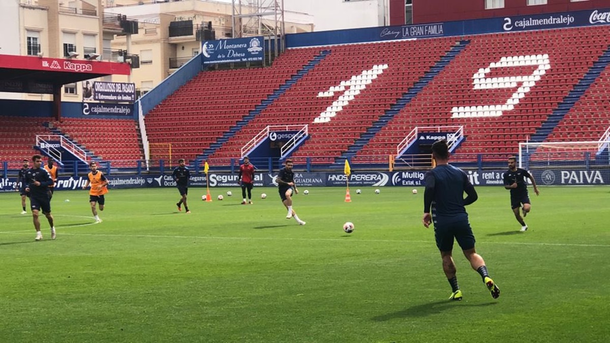 Entrenamiento Extremadura UD
