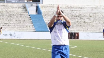 Dani Campos celebrando gol