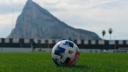 Fondo del estadio de la real balompedica linense