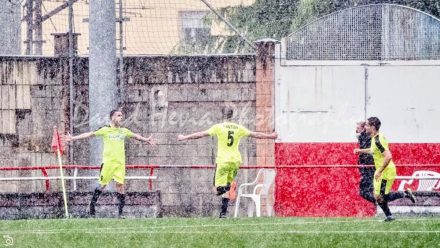 Celebración gol victoria Llanera frente L'Entregu