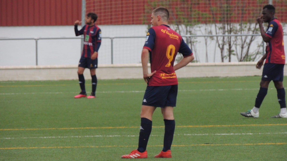 Jugadores Extremadura pensativos