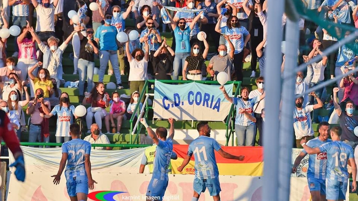 Celebración gol CD Coria ante CP Cacereño